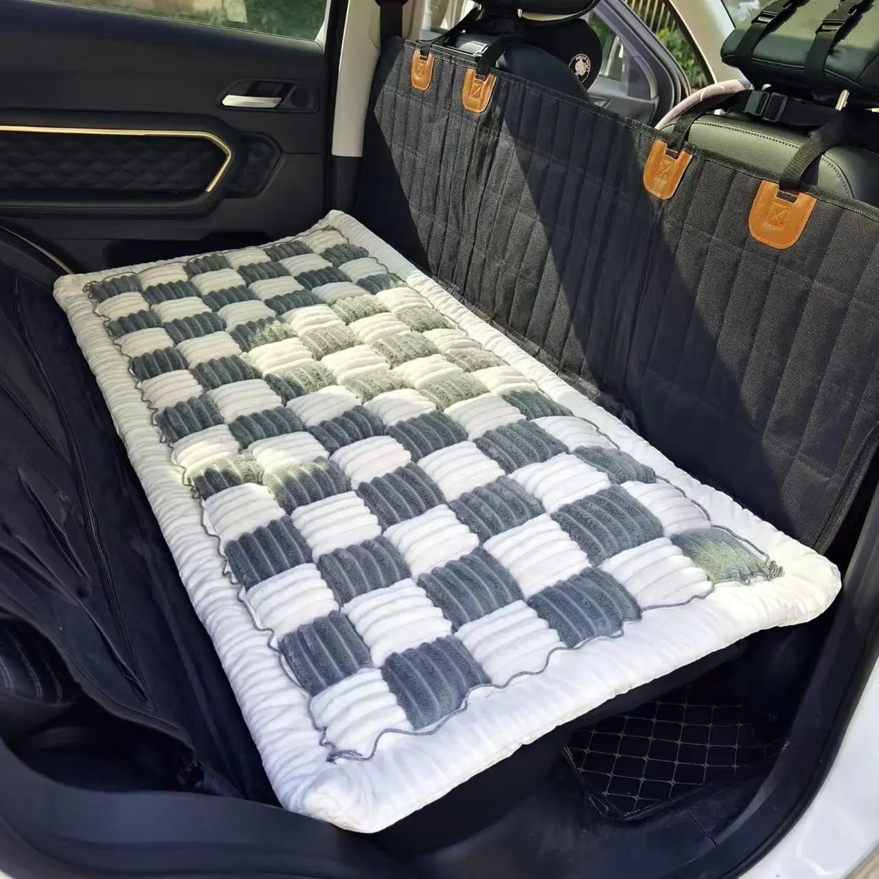 Thickened Plush Dog Car Cushion – Soft & Comfortable Pet Car Mat FURRYKU