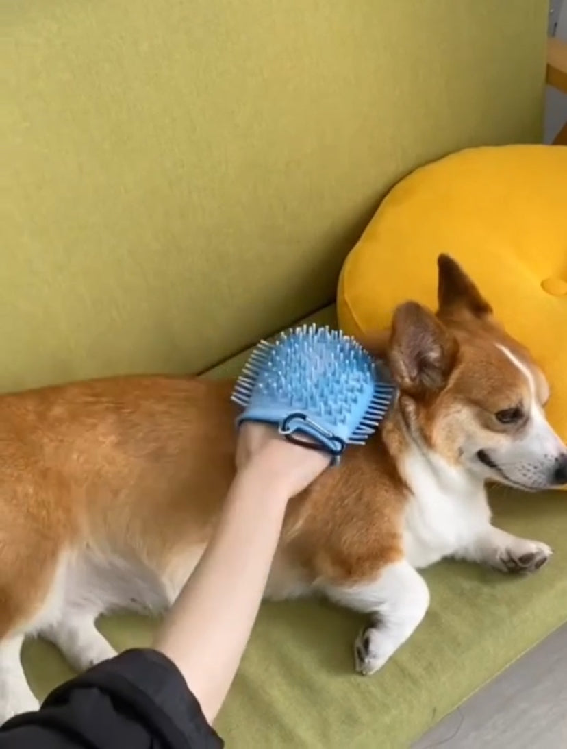 Portable Dog Paw Cleaning Glove Cup with Soft Grooming Bristles