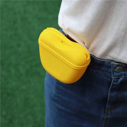 Portable Dog Treat Waist Bag – Snack & Reward Pouch for Training FURRYKU