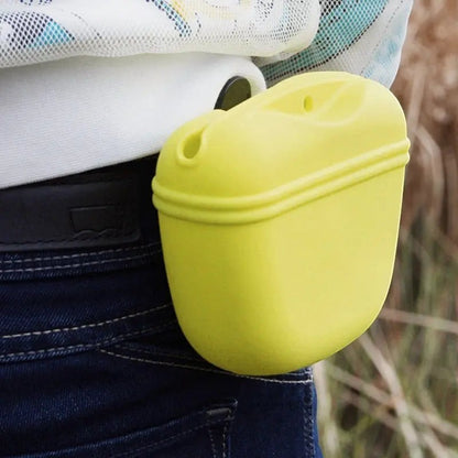 Portable Dog Treat Waist Bag – Snack & Reward Pouch for Training FURRYKU